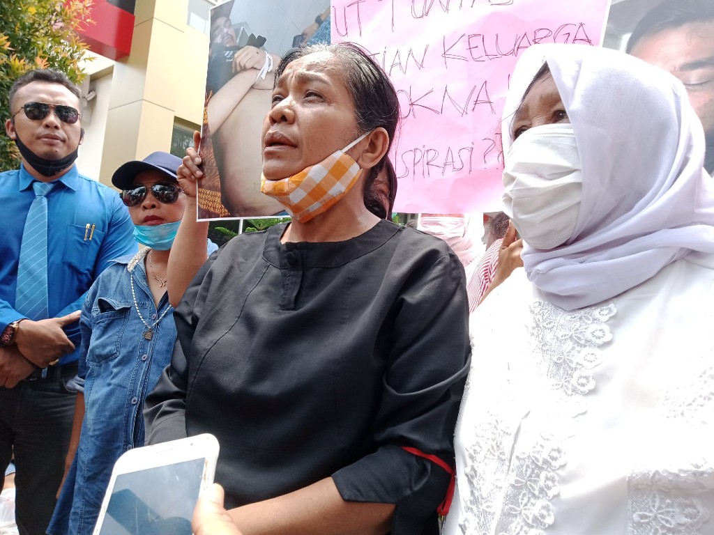 Wanita Karo di Polda Sumut