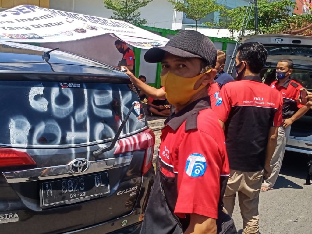 aksi protes gocar semarang