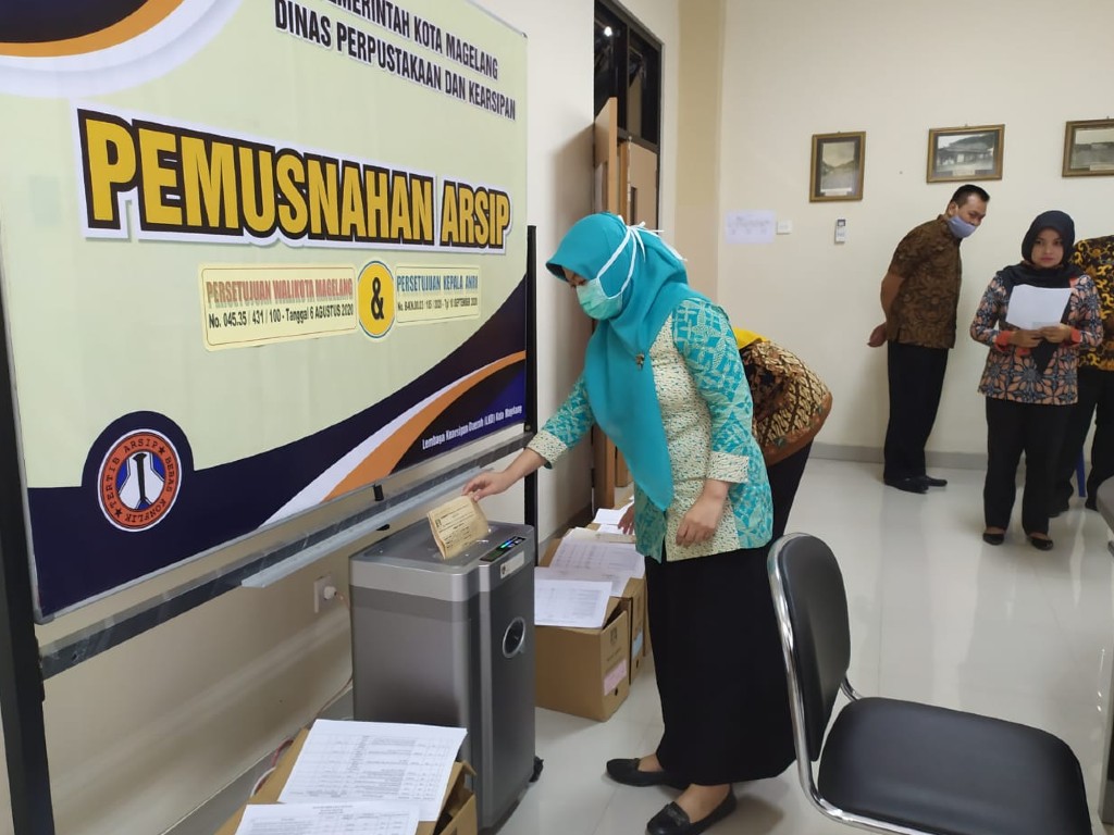 Pemusnahan arsip pemkot magelang