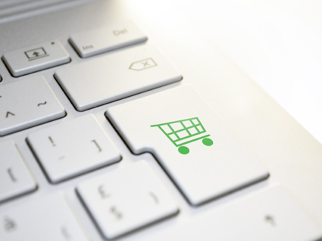 Ilustrasi E-Commerce