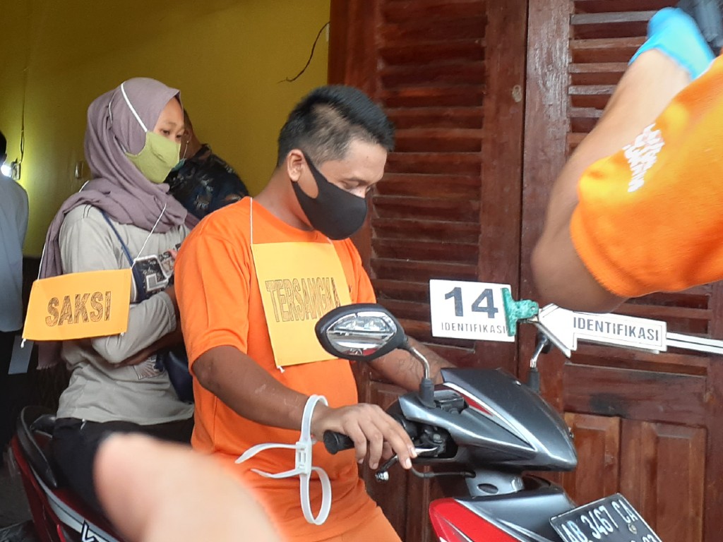 Reka Ulang Penganiayaan Balita di Sleman