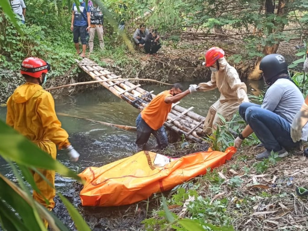 mayat tanpa busana di semarang