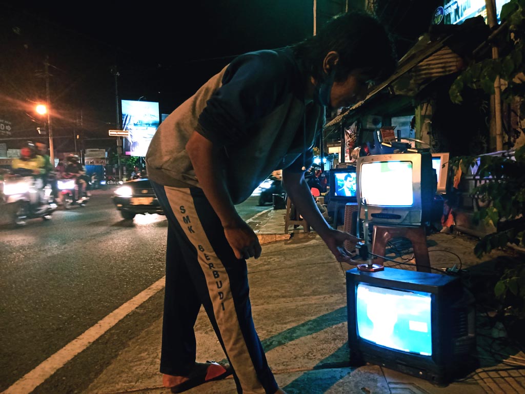 Cerita Penjual Televisi di Yogyakarta (3)