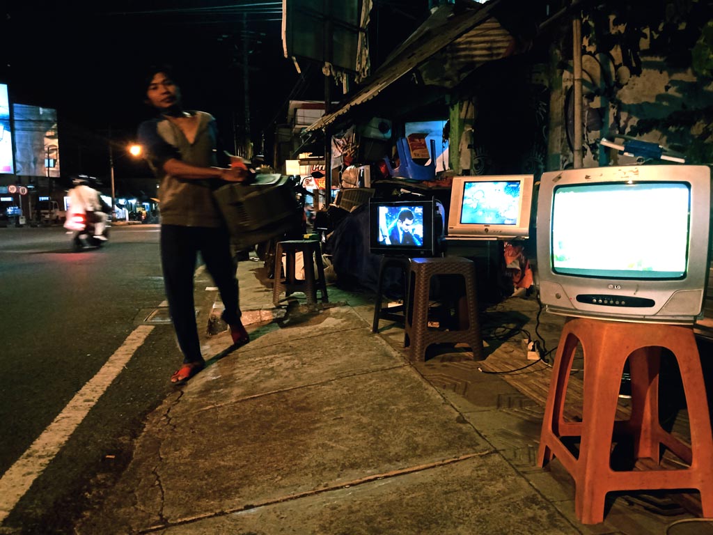 Cerita Penjual Televisi di Yogyakarta (4)