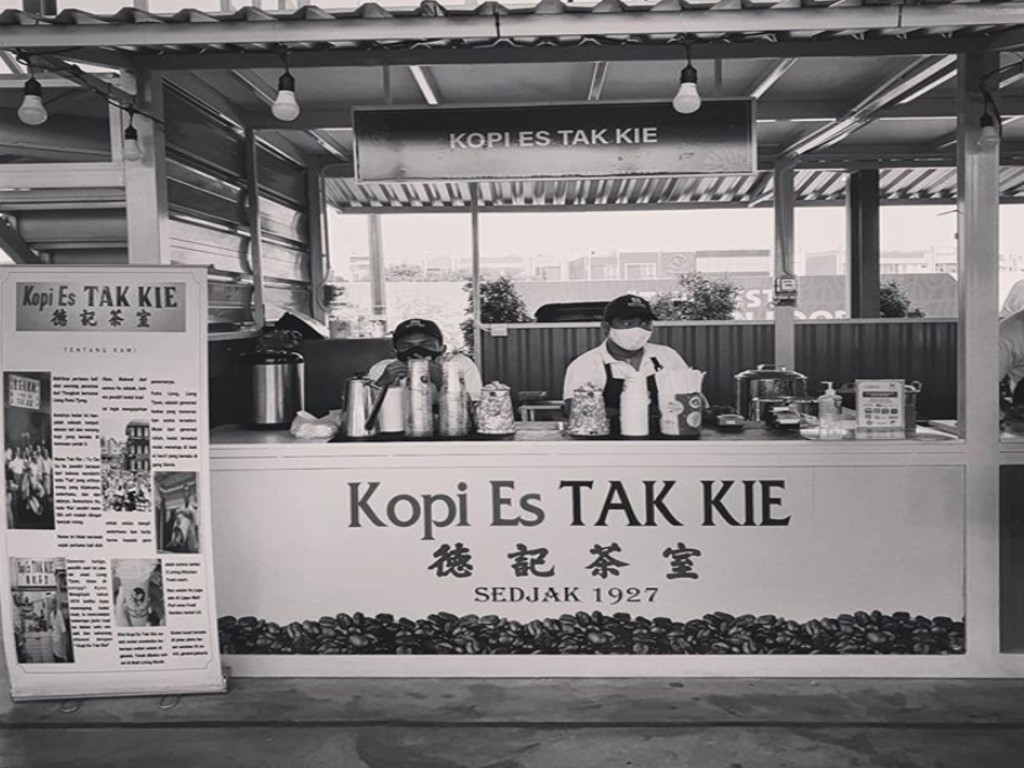 Kedai kopi Es Tak Kie