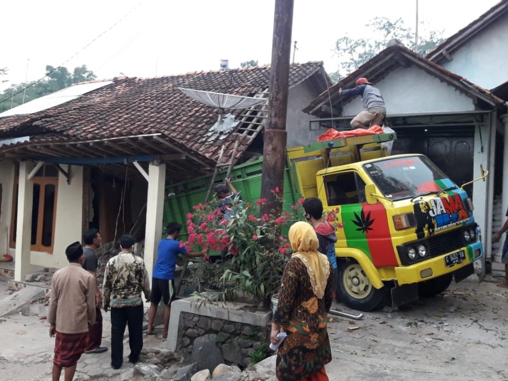 kecelakaan tegal