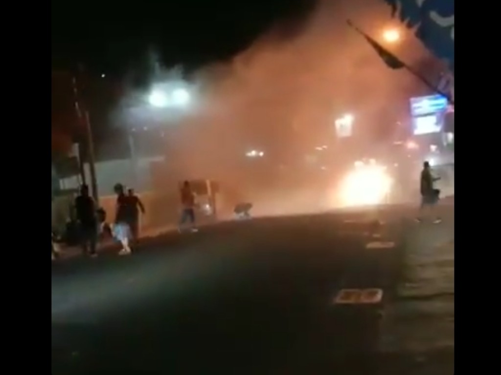 Mobil Terbakar di Yogyakarta