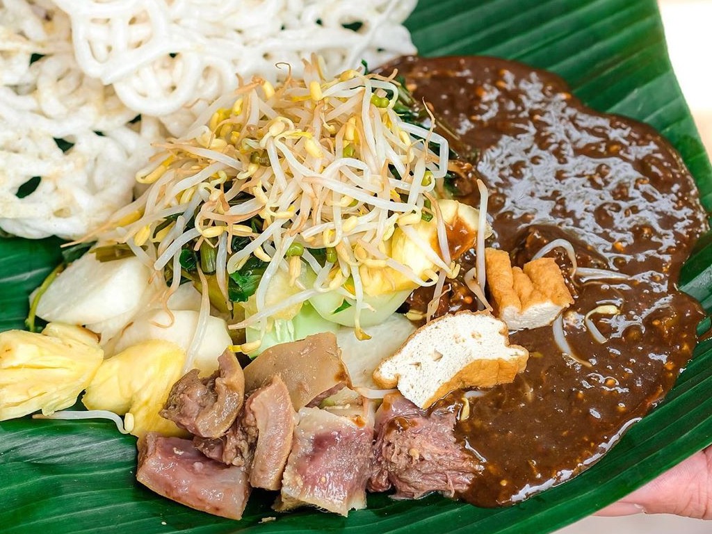 5 Makanan Tradisional Indonesia Paling Pedas, Berani Coba