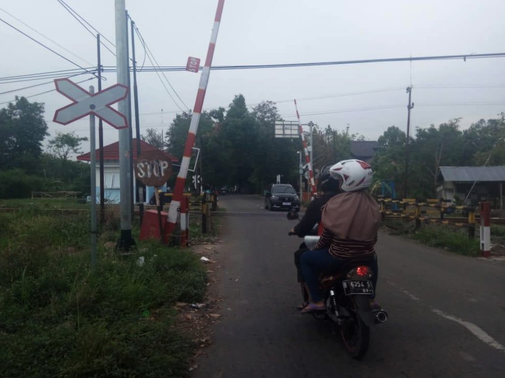 perlintasan sebidang