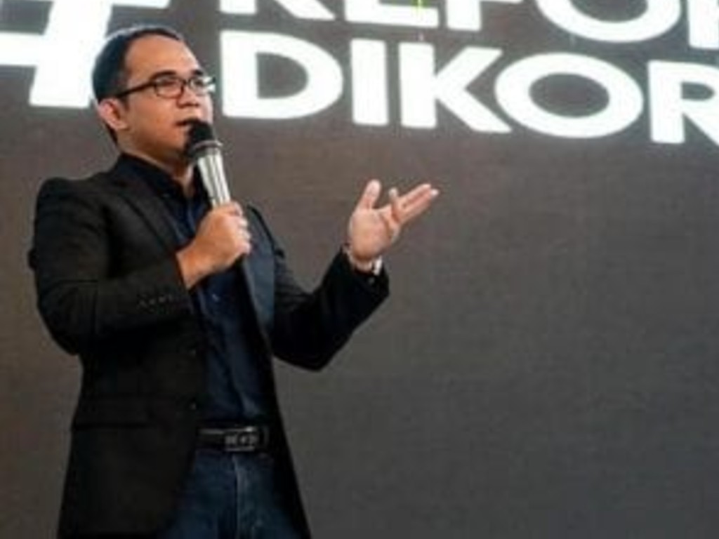 Ketua PUKAT UGM Oce Madril