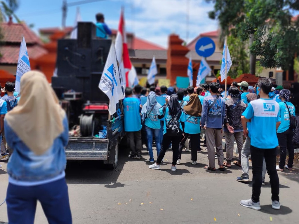 Demo Buruh Cirebon