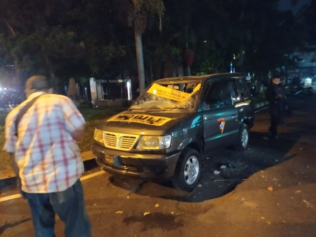 Mobil Polisi Rusak