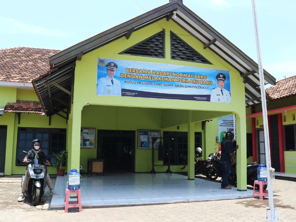 balai desa dersalam