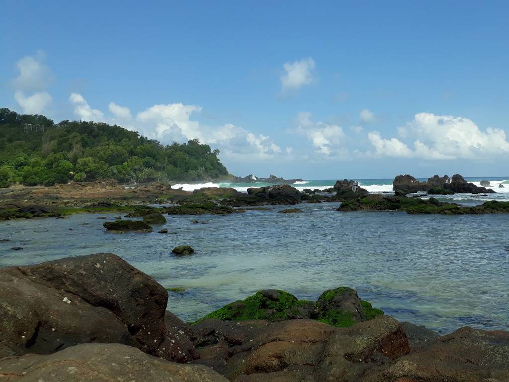 Pantai Wediombo Gunungkidul