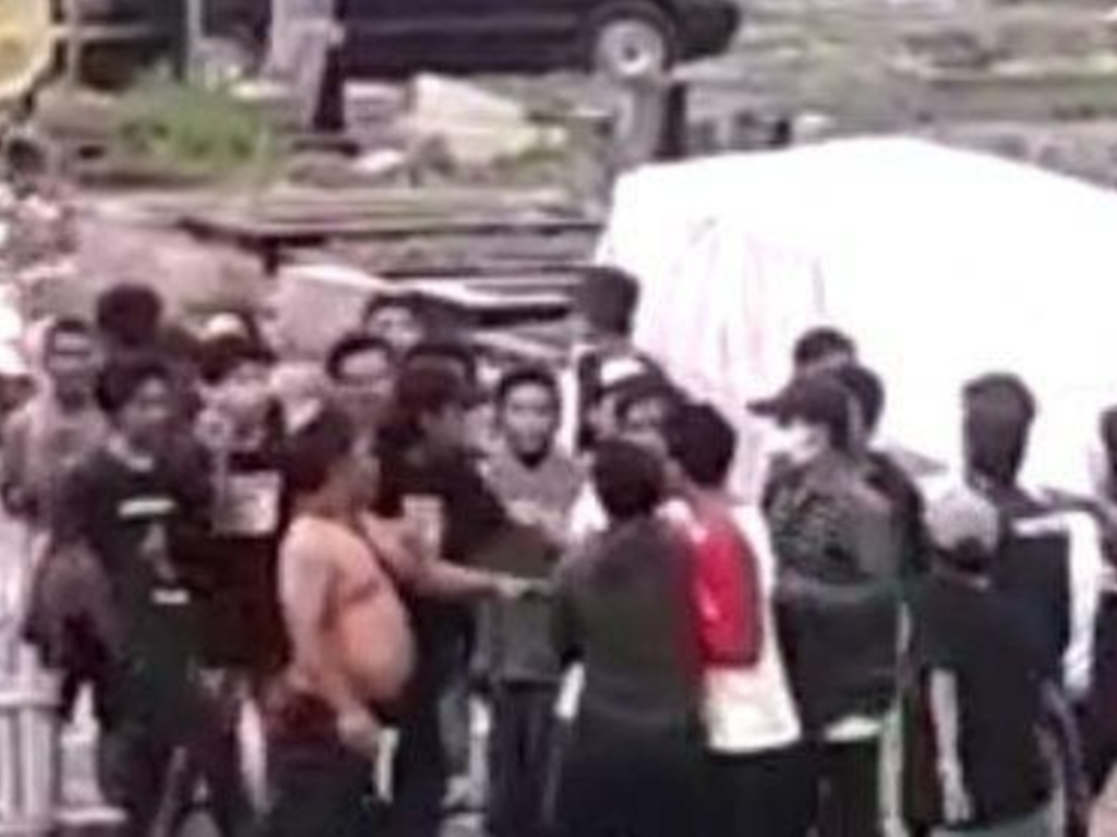Viral seorang bawa Air Soft Gun di TPU Menteng Pulo