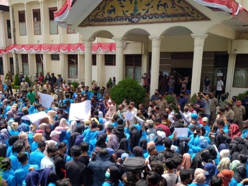 Demo Omnibus Law di Langsa Aceh