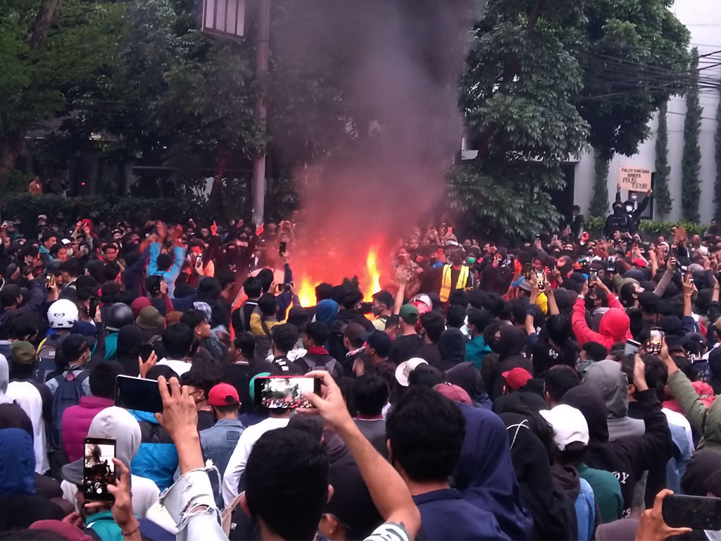 Demo Omni Bandung