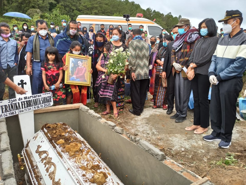Pemakaman Veranika di Simalungun