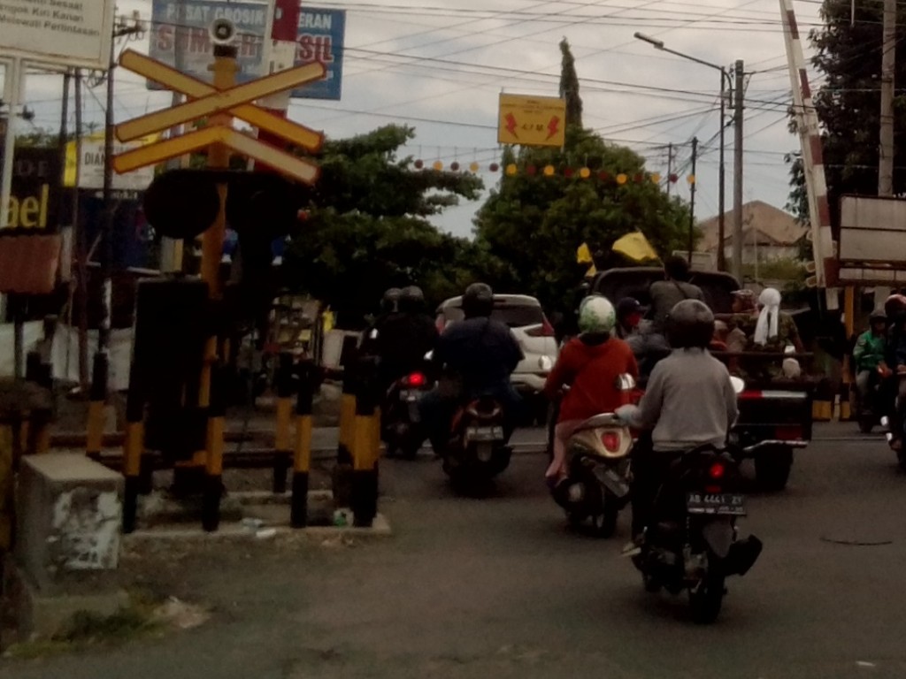Perlintasa KA di Yogyakarta