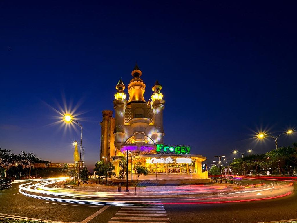 Tempat Wisata Malam Di Tangerang Selatan