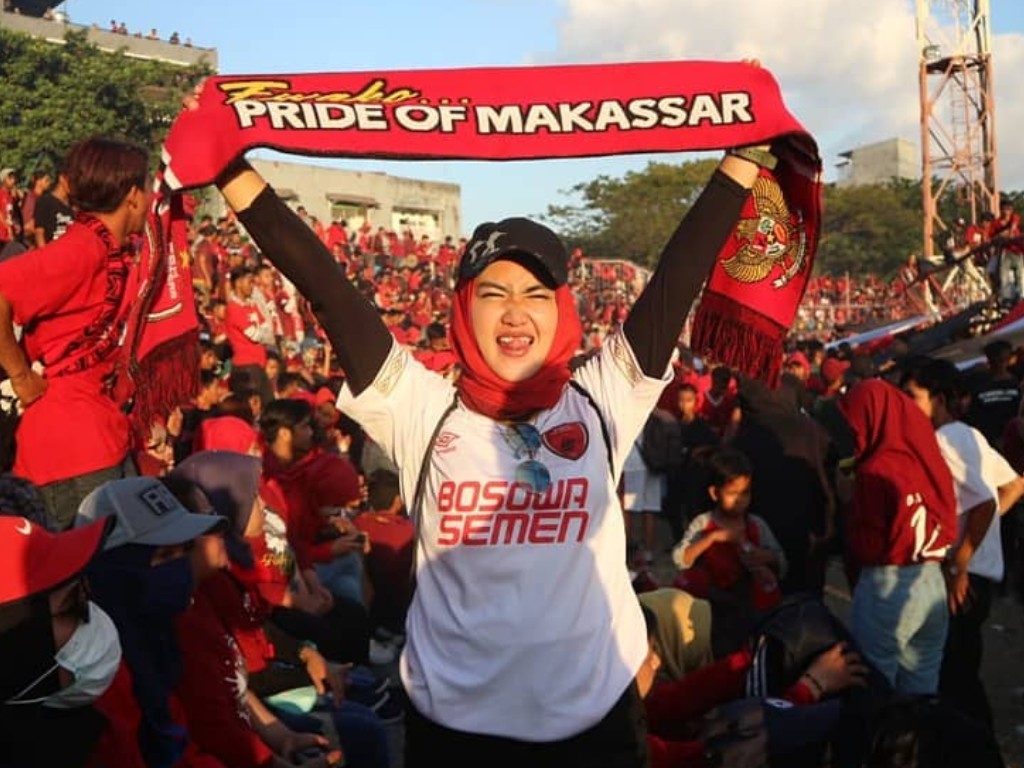 Suporter Cantik Ini Rindu Ingin Lihat Penampilan PSM Makassar | Tagar