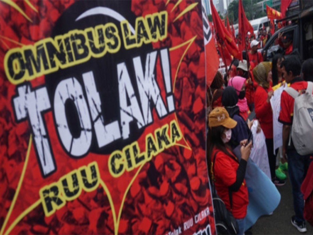 demo tolak uu