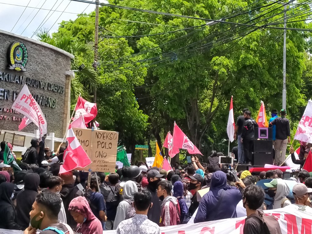 Demo Omnibus Law Banyuwangi