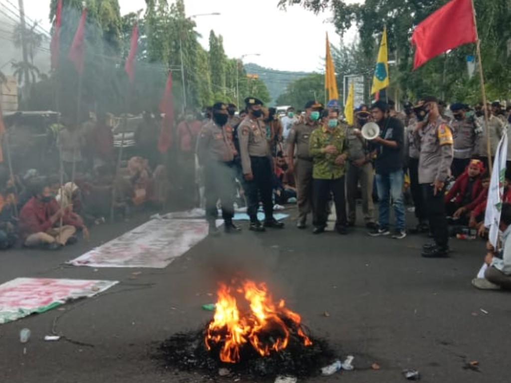 Demo Sumbar