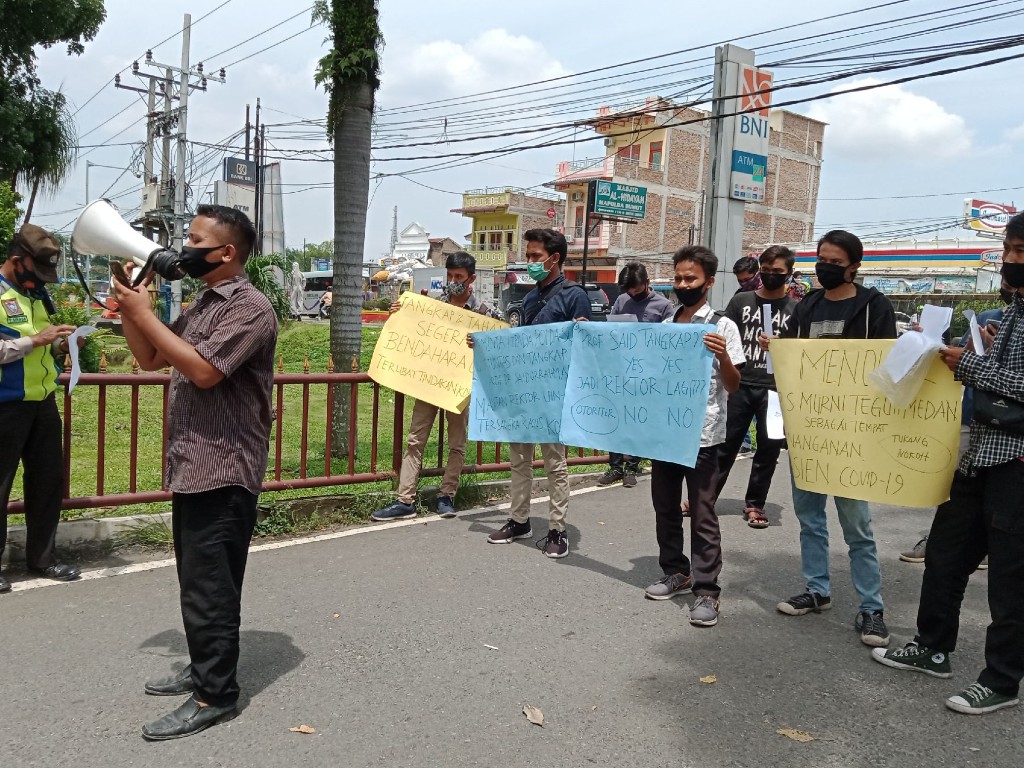 Demo Korupsi UINSU Medan