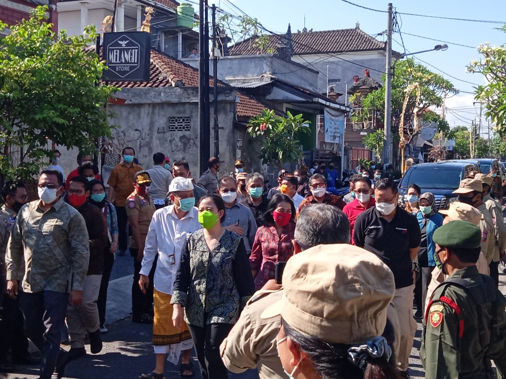 Penyaluran Bansos di Bali