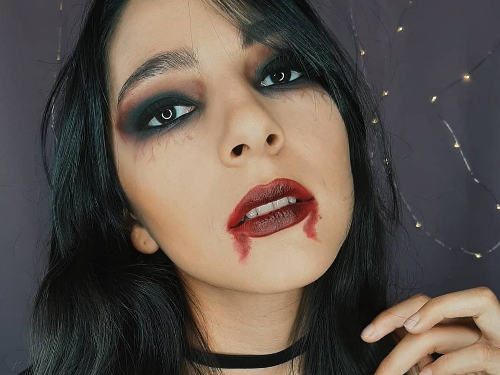 Makeup vampire