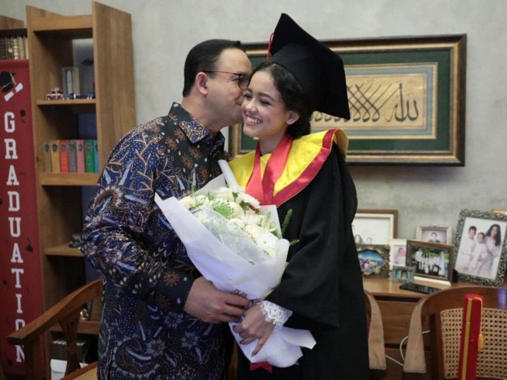 Wisuda Putri Anies