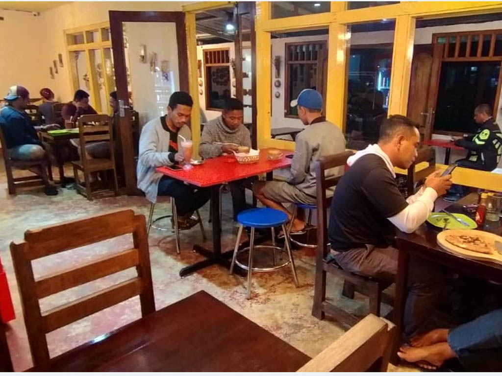 Cerita Kafe Ruteng (4)