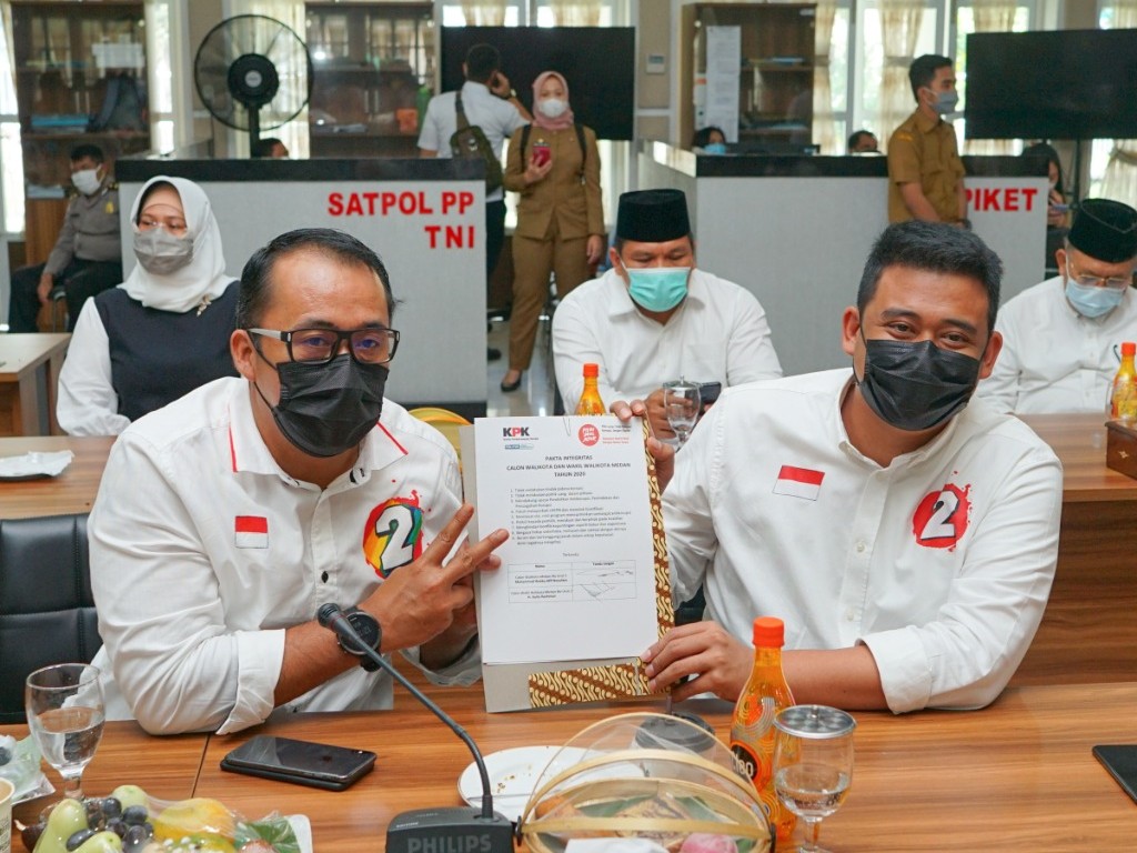 Bobby Nasution-Aulia Rachman