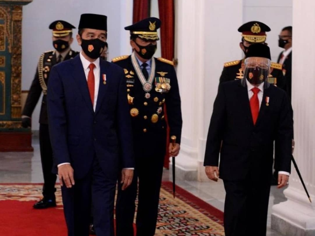 Jokowi dan Ma\'ruf Amin