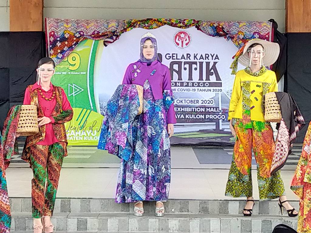 Busana Batik