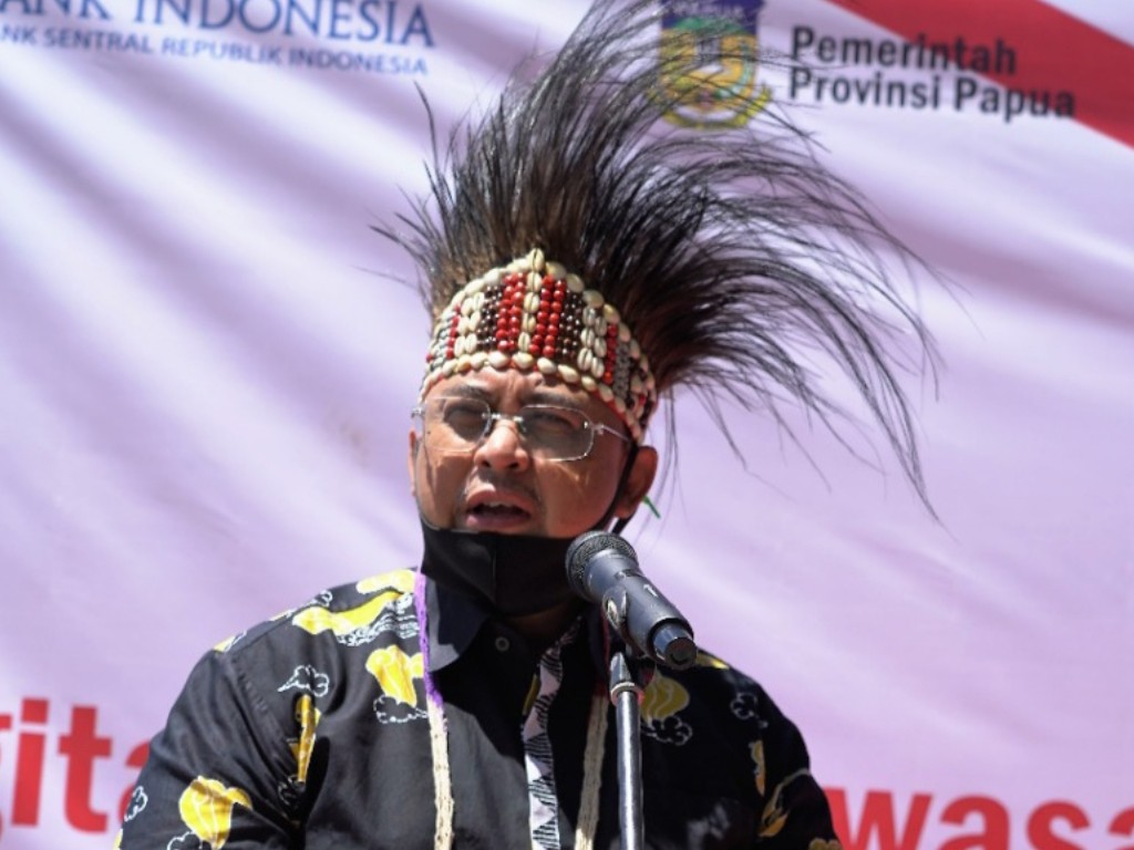 Sekda Papua Doren Wakerwa