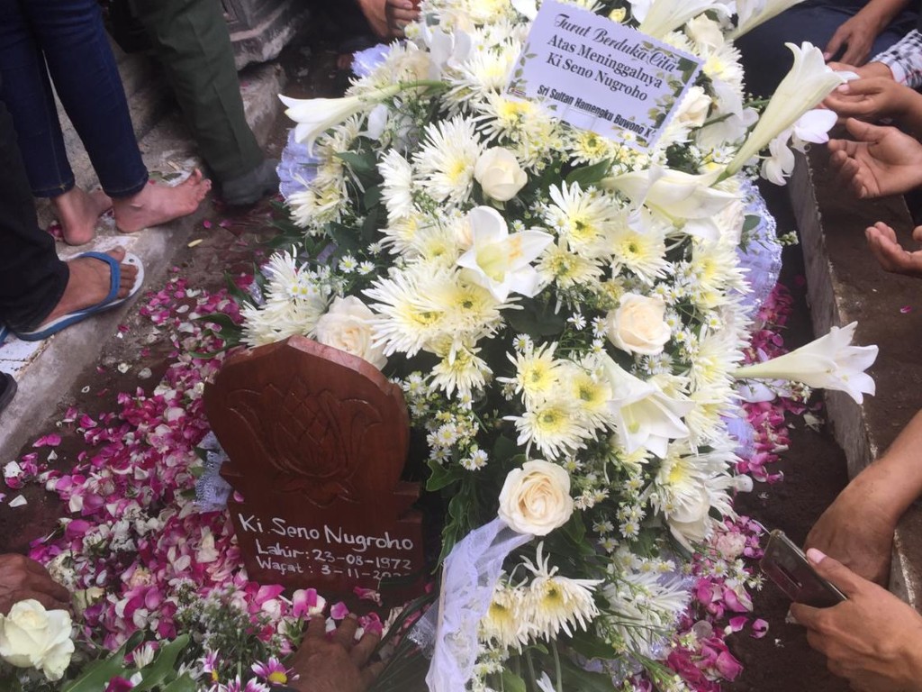 Pemakaman Ki Seno Nugroho