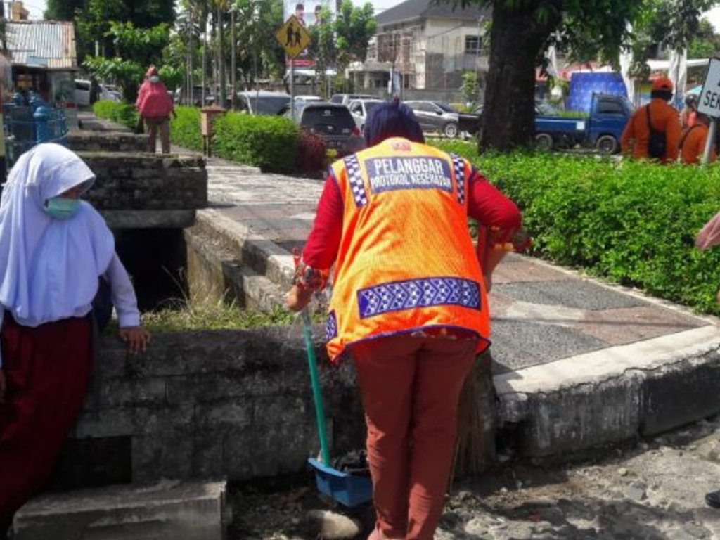 Pelanggar Perda