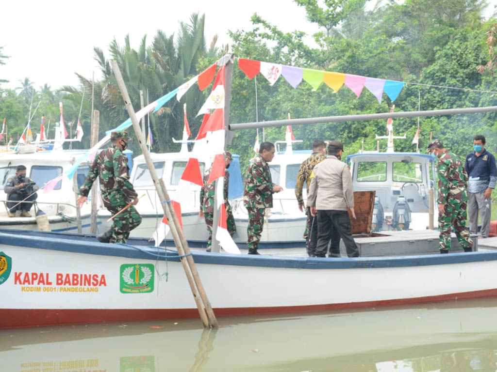 Cerita Kapal Semen TNI Pandeglang (4)