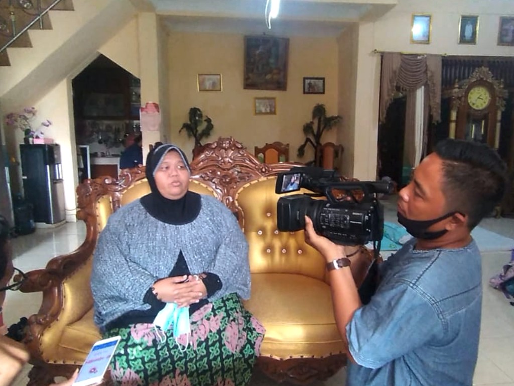 Perempuan Padang Dihipnotis