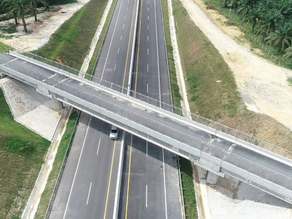 Jalan Tol Pekanbaru - Dumai