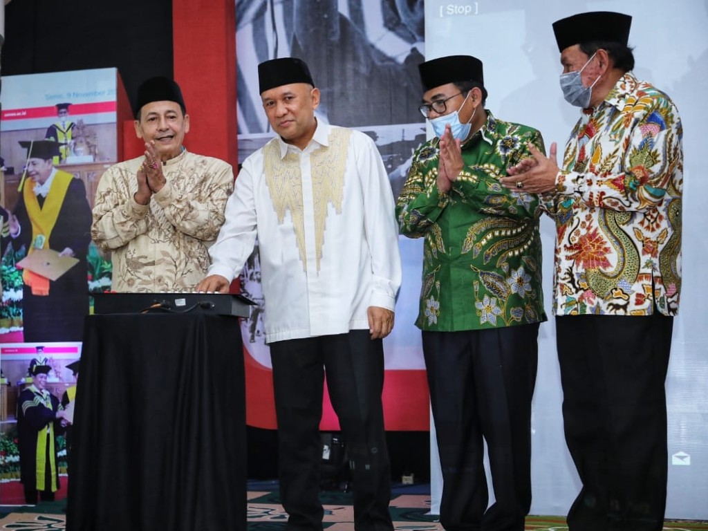 Menteri Koperasi dan UKM
