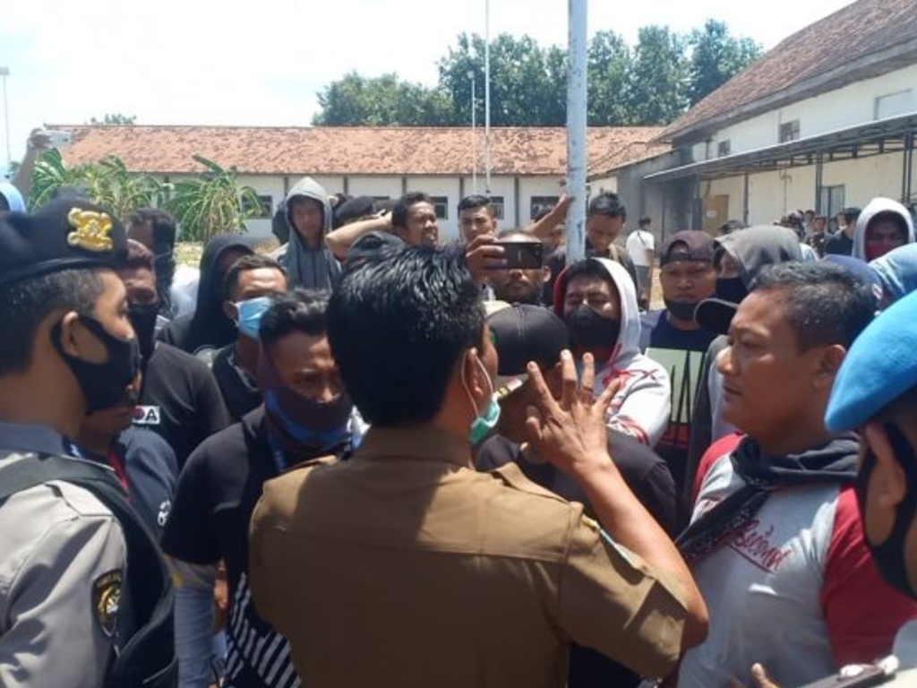 Perangkat Desa hamili Janda