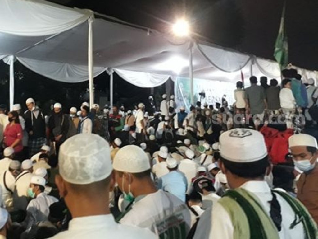 Pernikahan Putri Rizieq Shihab