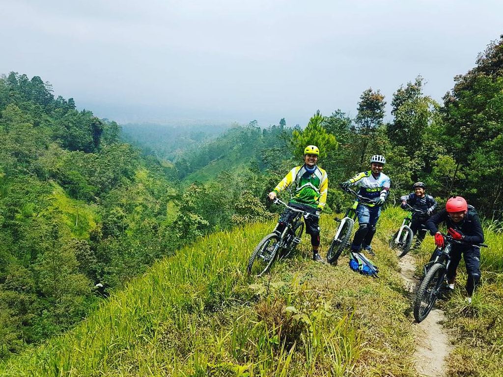 wisata pendakian merapi