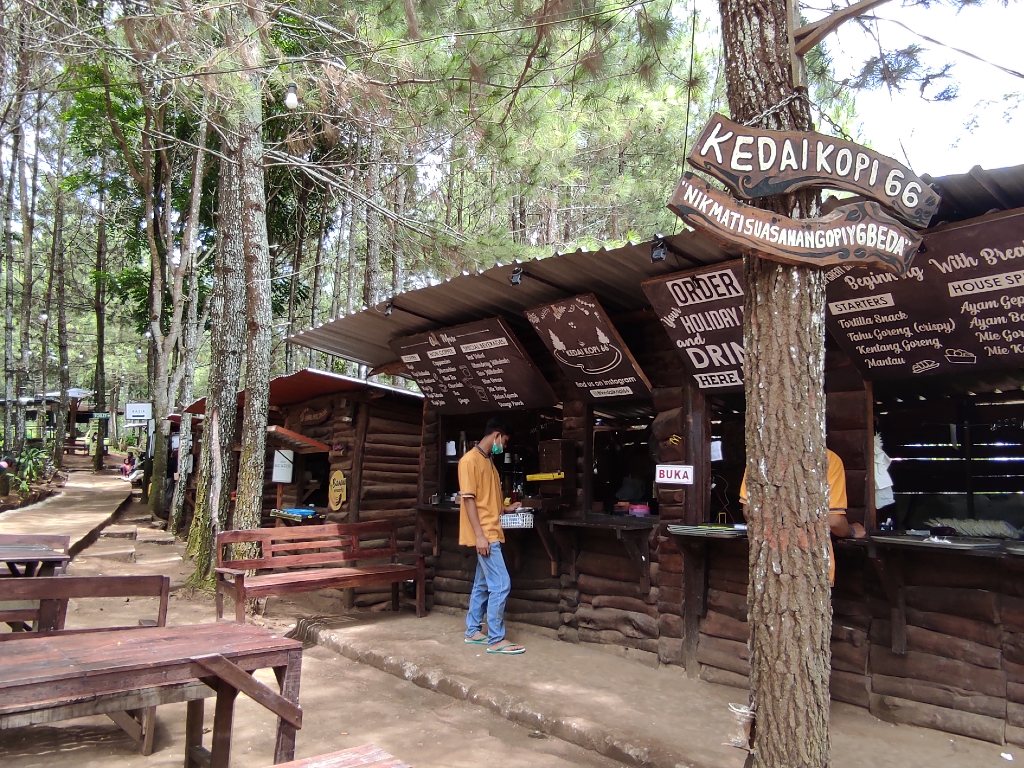 Kedai 66 Pinus Kediri