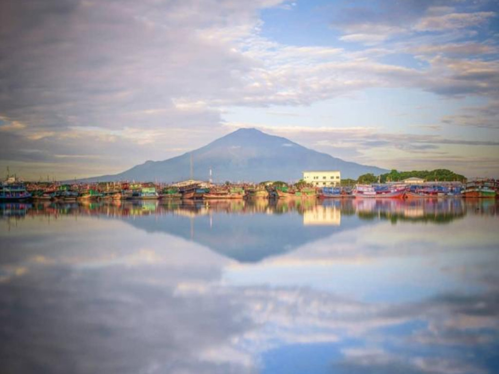 Pantai Kejawan di Cirebon