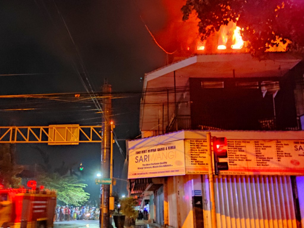 Kebakaran Toko Minya Wangi