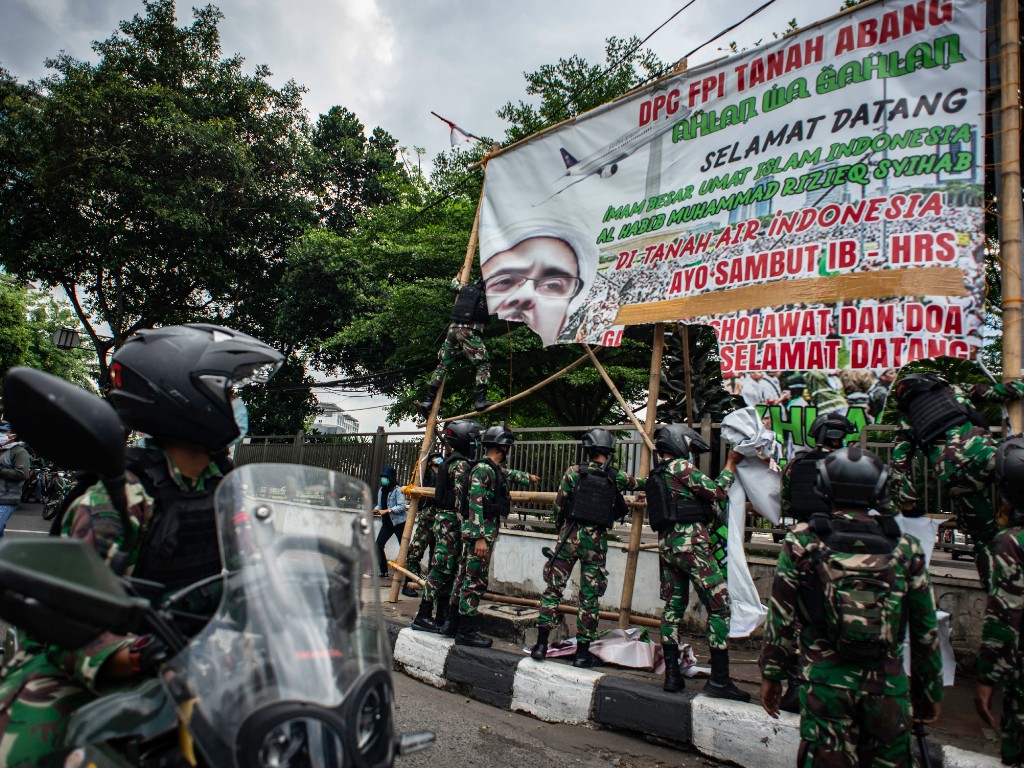 Baliho Rizieq